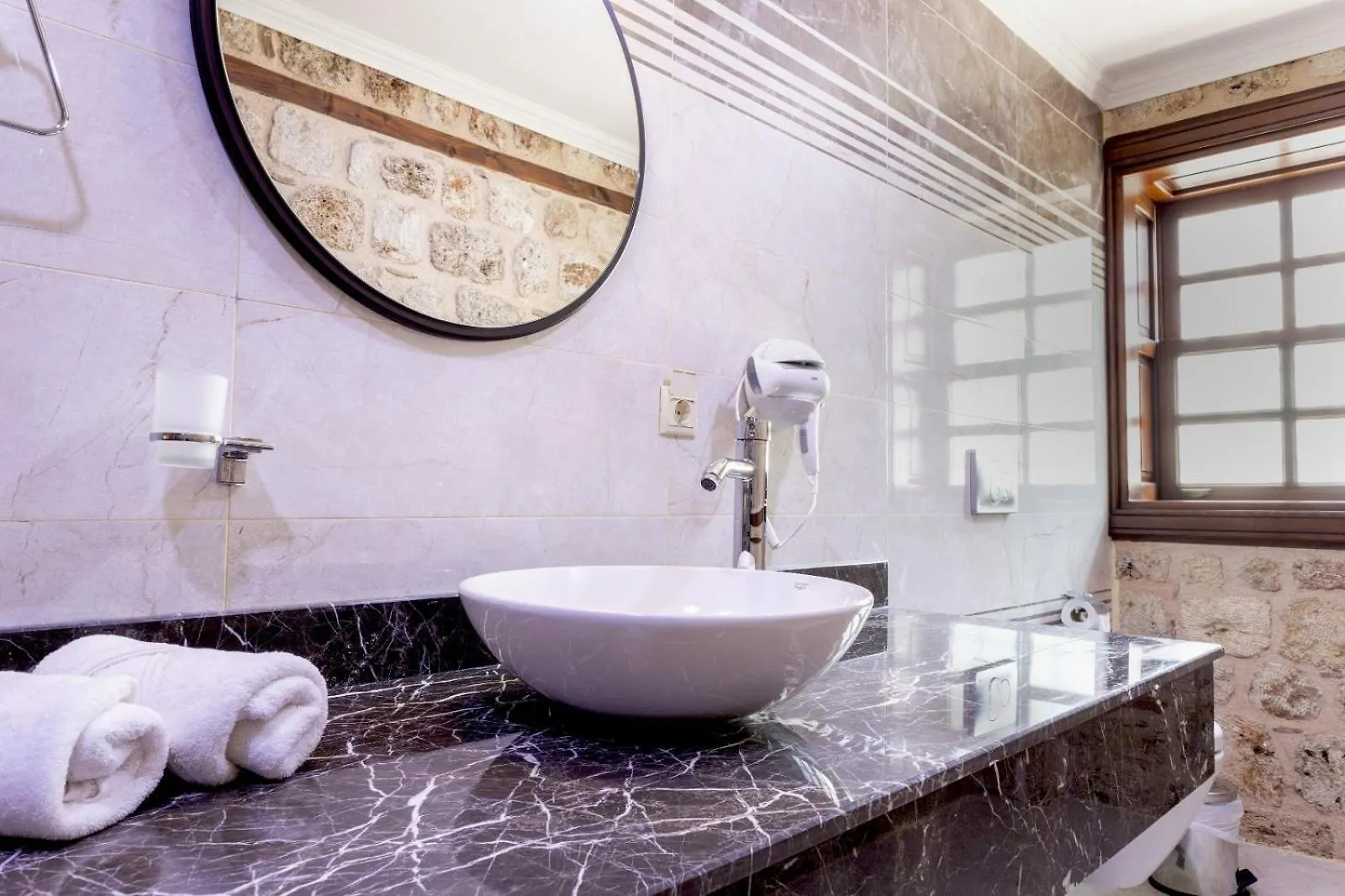 Woo Town Suites Antalya Hotel