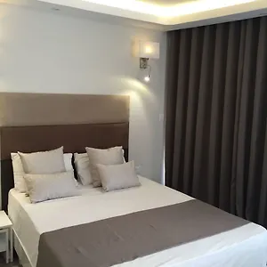 Aparthotel Onyx Saint Julian's
