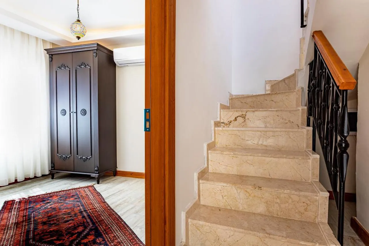 *** Szálloda Woo Town Suites Antalya Törökország